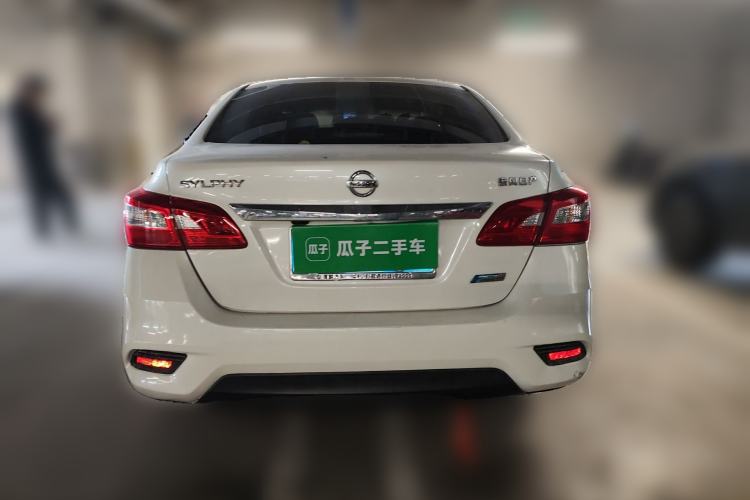 Used Nissan Sylphy 2019 1.6XV CVT Smart Connect Luxury Edition China VI Standard Rear