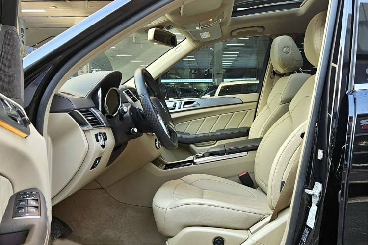 Used Mercedes-Benz GL-Class 2015 GL 400 4MATIC Dynamic Model
