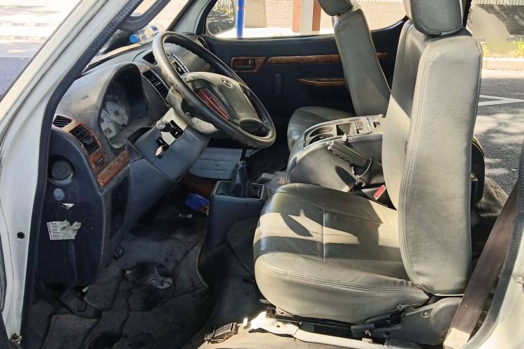 Used King Long Golden Way 2016 2.0L Value-Plus Edition 4G20