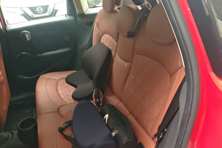 Used MINI 2018 2.0T COOPER S Artist Five-Door Edition Left Rear Seat