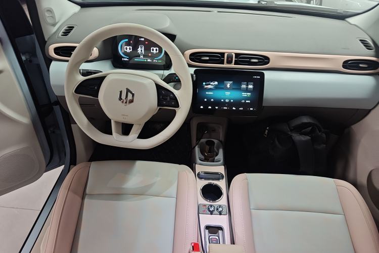 Used Leapmotor T03 2025 310 Comfort Edition Center Console