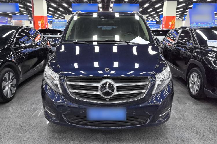 Used Mercedes-Benz V-Class 2017 V 260 L Prestige Extended Edition Front