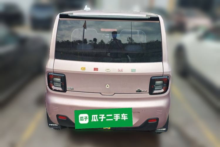 Used Geely Galaxy Panda 2023 Panda Mini 200km Endurance Bear
