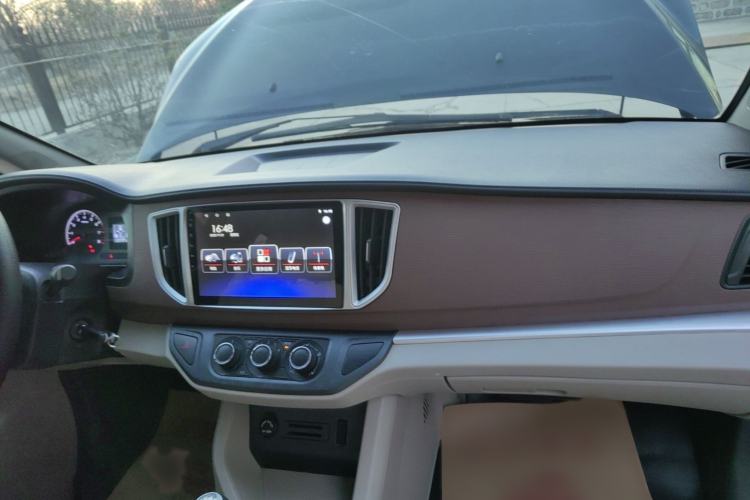 Used FORTHING Lingzhi 2019 M5L 1.6L 7-Seater Base Model China VI Standard