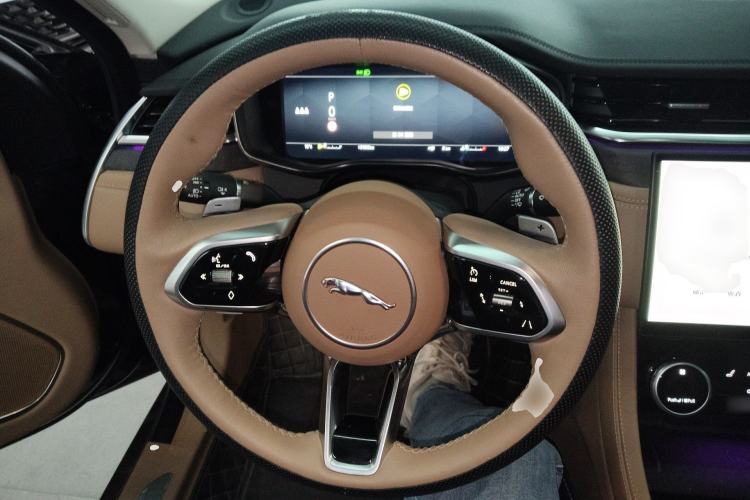 Used Jaguar XFL 2024 2.0T P250 Two-Wheel Drive Prestige Luxury Edition Steering Wheel