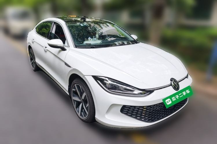 Used Volkswagen Lamando 2024 Lavida L 280TSI DSG Cool & Spicy Edition Front Right 45 Deg