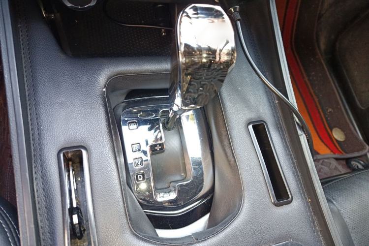 Used Nissan Terra 2020 2.5L XL Upper 4WD Automatic Four-Wheel Drive Luxury Edition Gear Lever