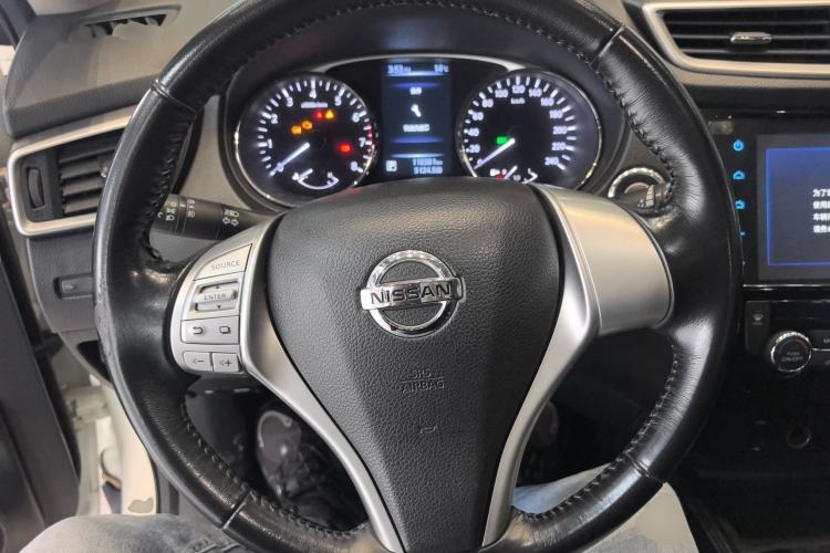 Used Nissan X-Trail 2015 2.0L CVT Comfort MAX Edition 2WD