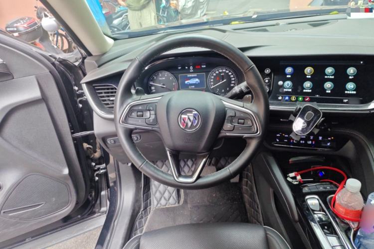 Used Buick Envision 2022 Encore Plus 652T Five-Seat Luxury Model
