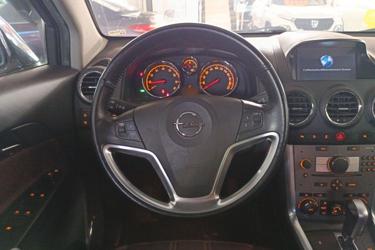 Used Opel Antara 2013 2.4L Two-Wheel-Drive Luxury Edition