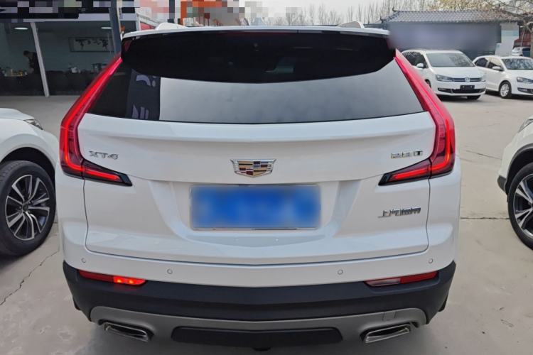 Used Cadillac XT4 2018 28T Two-Wheel Drive Leading Version
