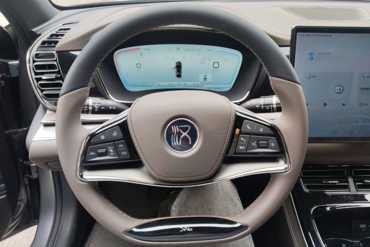 Used BYD Han 2022 DM-i 121KM Prestige Model
