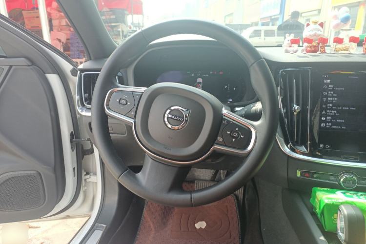 Used Volvo S60 2023 B4 Zhiyi Luxury Edition