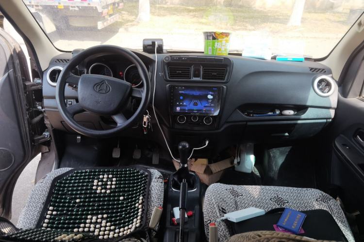 Used CHANGAN KAICHENG Ruixing M60 2020 1.5L Standard Version China VI 6-Seater DAM15KR Center Console