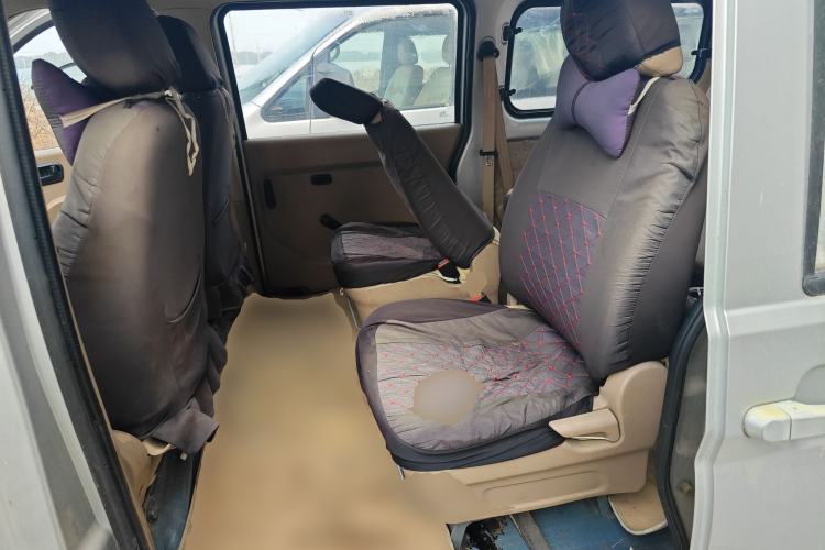 Used Wuling Rongguang 2014 1.2L S Standard Model
