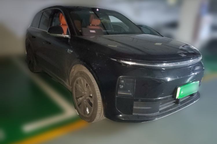 Used Li Auto L6 2025 Pro Smart Refresh Edition Front Right 45 Deg