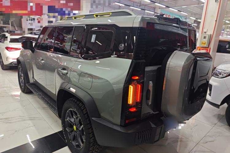 Used JETOUR Traveler 2023 2.0T All-Wheel Drive CrossPRO+ Rear Left 45 Deg