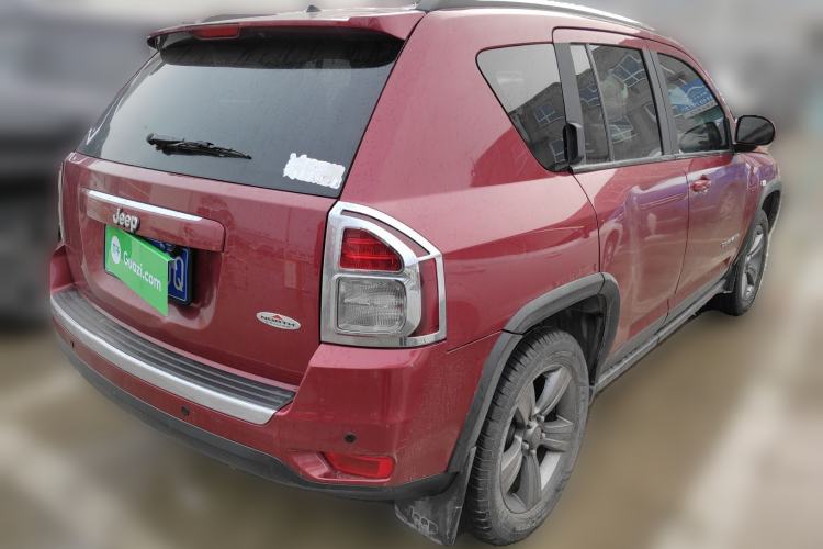 Used Jeep Compass 2014 2.4L four-wheel drive luxury version
