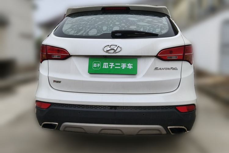 Used Hyundai Santa Fe 2015 2.0T Automatic Two-Wheel Drive Smart Version 5 Seats Rear