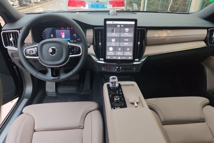 Used Volvo S90 2026 B5 Zhiya Luxury Edition