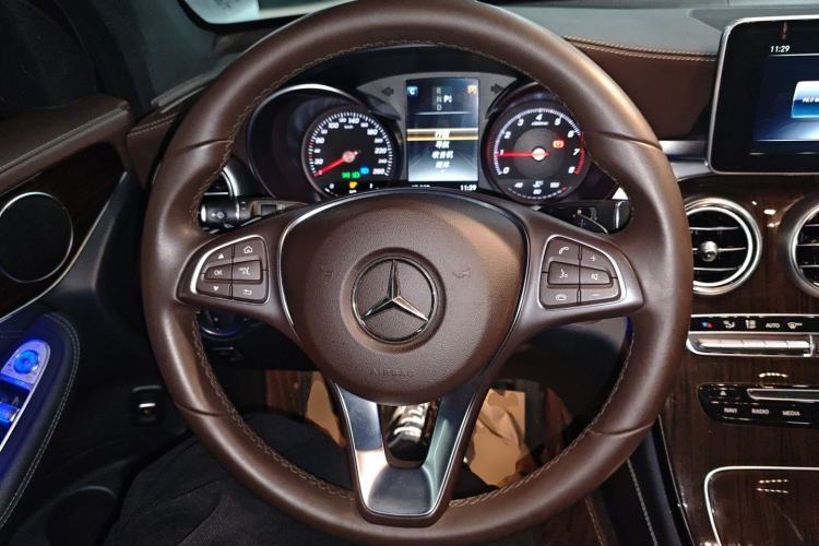 Used Mercedes-Benz GLC 2019 GLC 260 L 4MATIC Dynamic Model