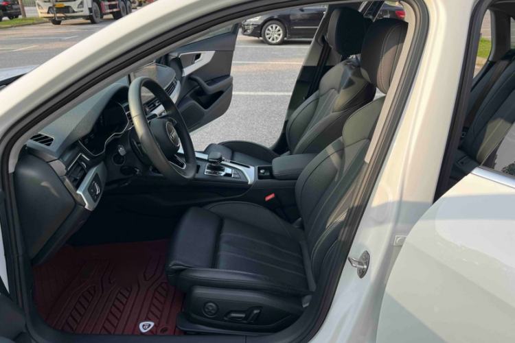 Used Audi A4L 2020 40 TFSI Luxury Dynamic Model Interior 2