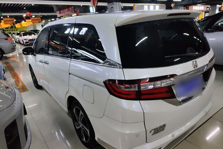 Used Honda Odyssey 2017 2.4L Luxury Edition Rear Left 45 Deg