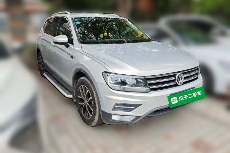 Used Volkswagen Tiguan L 2017 330TSI Automatic Two-Wheel Drive Comfort Edition