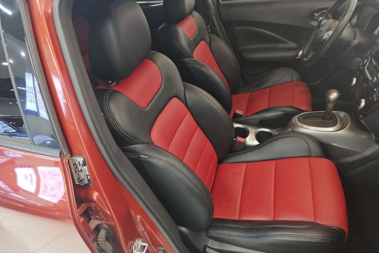 Used Infiniti ESQ 2014 1.6L Spontaneous Edition
