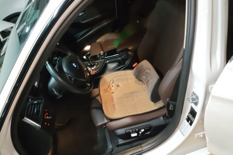 Used BMW 3 Series 2018 320Li Fashion Model Left Front Seat