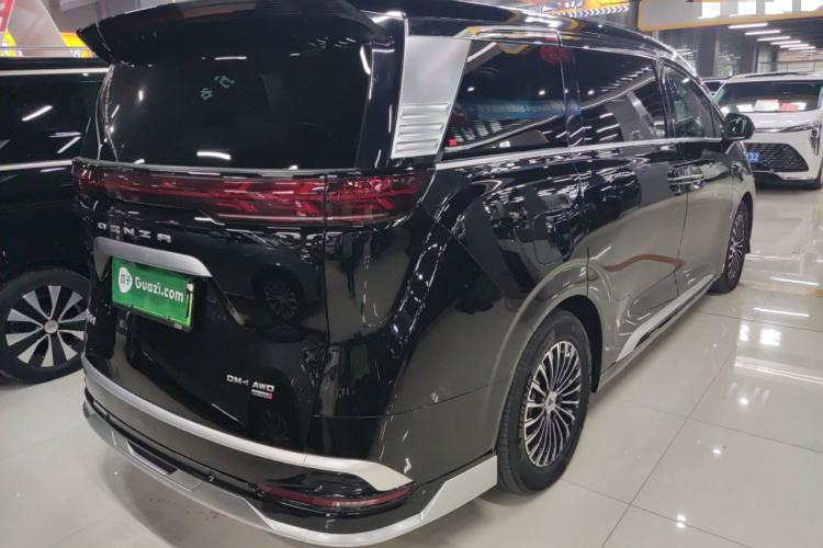 Used Denza D9 2025 DM-i Intelligent Drive 1020 Four-Wheel Drive Prestige Model