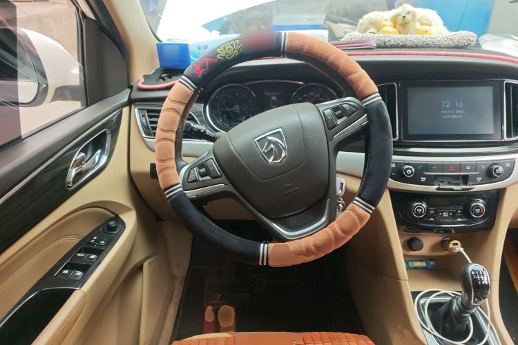 Used Baojun 730 2016 1.5T Manual Luxury Edition 7 Seats
