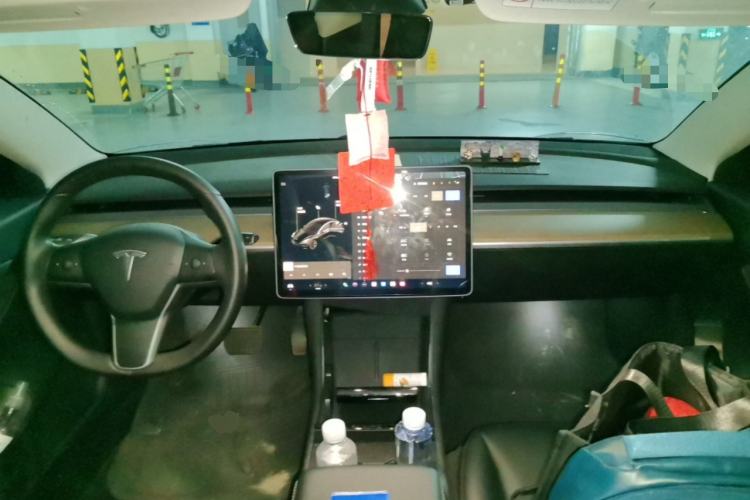 Used Tesla Model 3 2020 Refreshed Version Long-Range Rear-Wheel Drive Center Console