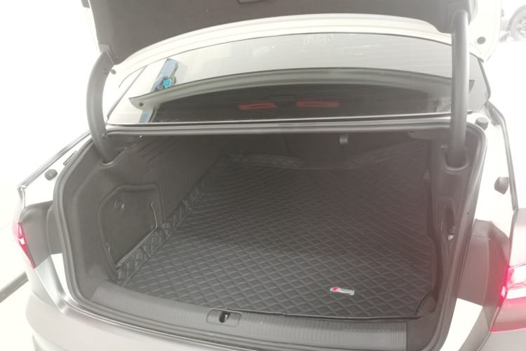 Used Audi A4L 2023 40 TFSI Luxury Dynamic Model