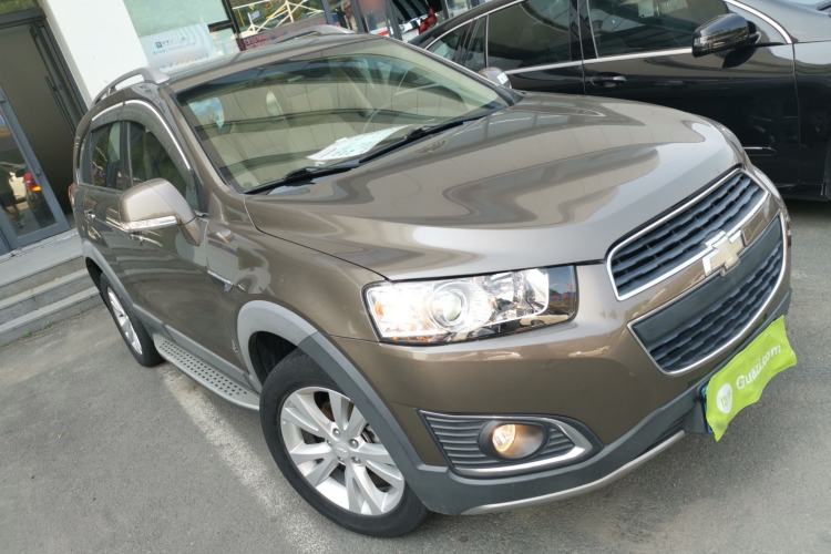 Used Chevrolet Captiva 2015 2.4L 4x4 Flagship Edition 7-Seater