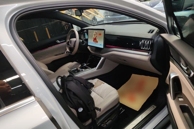 Used BYD Tang New Energy 2024 DM-i Glory Edition 112KM Prestige Model
