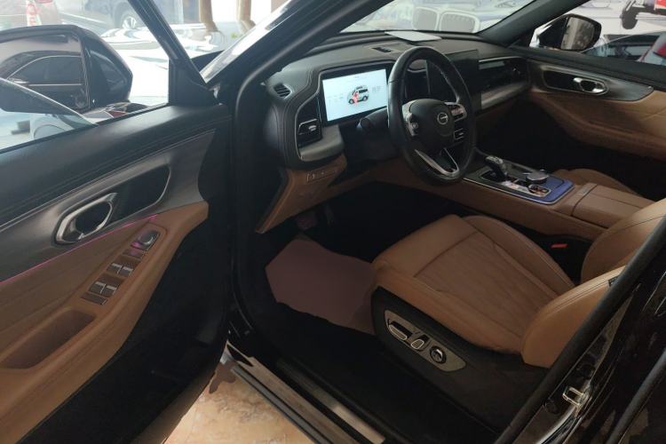 Used GAC Trumpchi GS8 2024 Linghang Series 2.0 TGDI Two-Wheel Drive Luxury Smart Connectivity Version