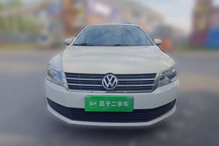 Used Volkswagen Lavida 2013 Revised Classic 1.6L Manual Fashion Edition Front