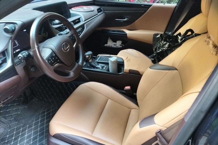 Used Lexus ES 2020 200 Excellence Edition