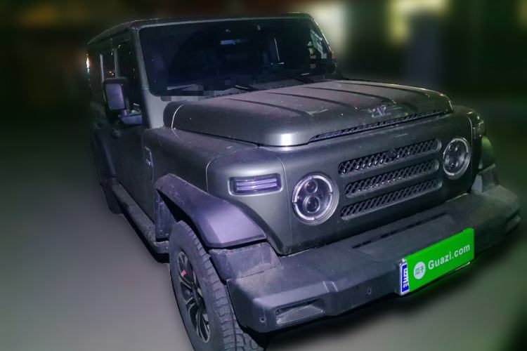 Used 212 T01 2024 2.0T Explorer Front Right 45 Deg