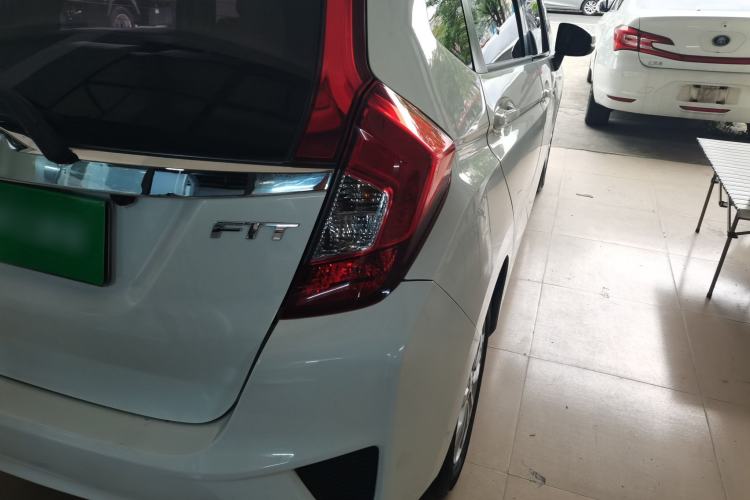 Used Honda Fit 2016 1.5L LX CVT Comfort Model Right Rear Taillight