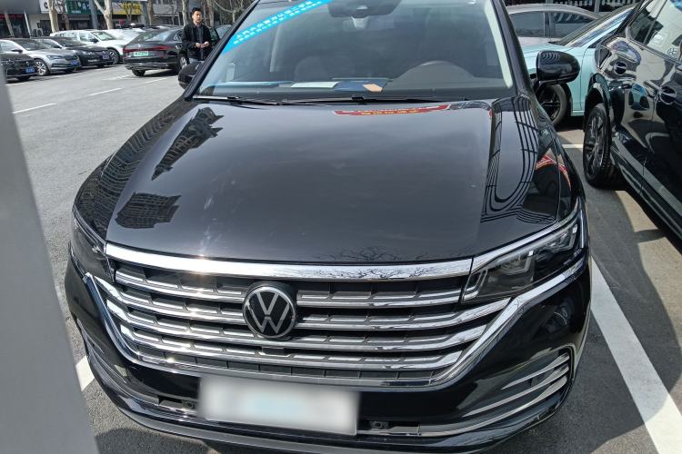 Used Volkswagen Viloran 2024 380TSI Premium Edition Front