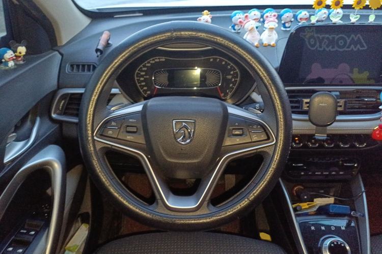 Used Baojun 510 2017 1.5L Automatic Fashion Model Steering Wheel