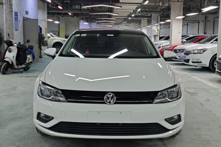 Used Volkswagen Lamando 2015 230TSI DSG Fashion Edition
