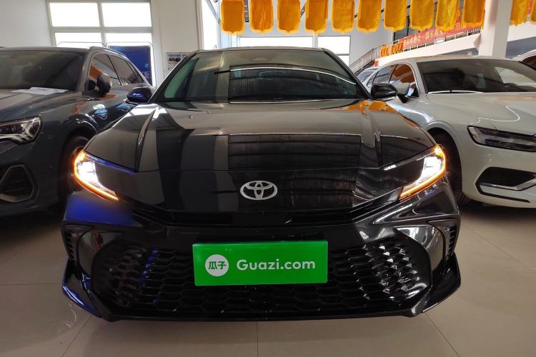 Used Toyota Camry 2026 Model Dual-Engine 2.0HSE Sport Lite Edition
