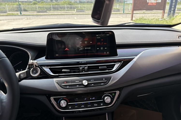 Used CHANGAN Ruicheng CC 2020 1.5T Automatic Chao Rui Trim Interior 2