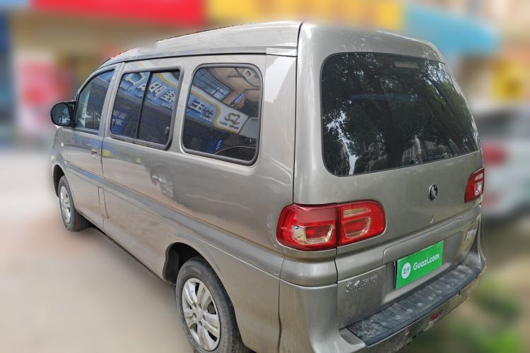 Used FORTHING Lingzhi 2022 M5 1.6L Practical 7-Seater
