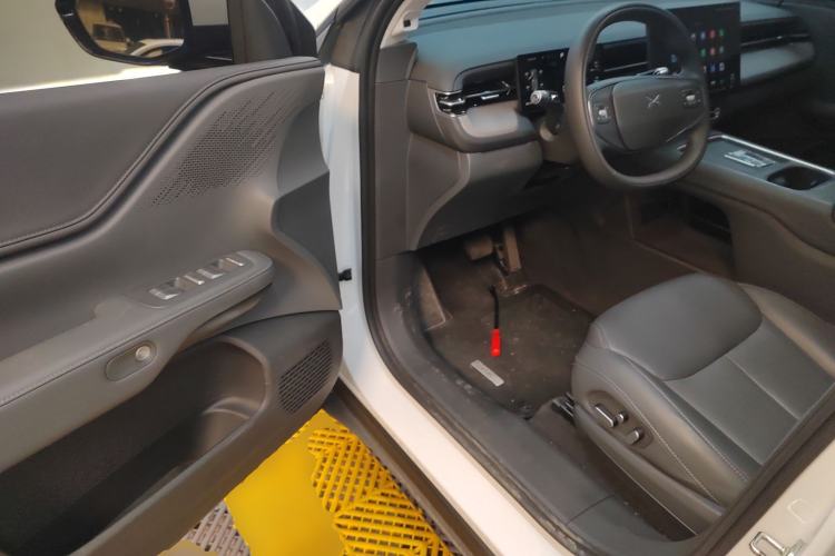 Used XPeng G6 2025 625 Long-Range Max Flagship Edition
