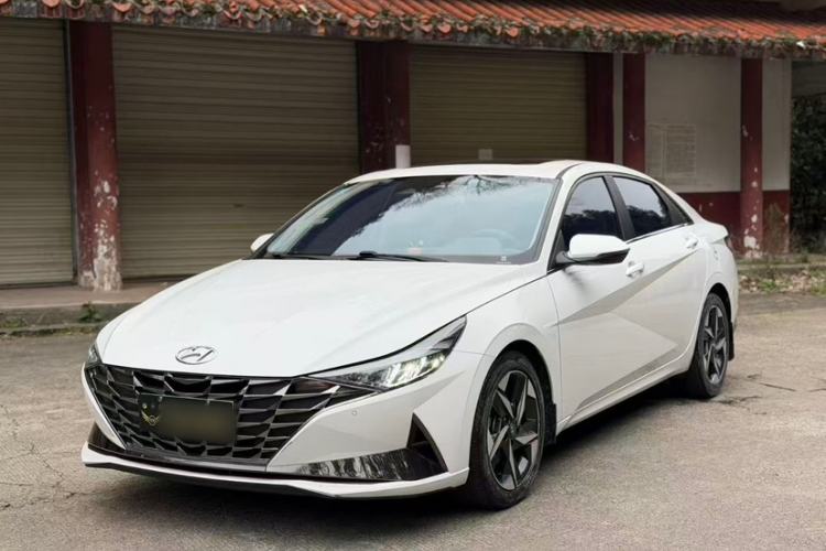 Used Hyundai Elantra 2022 1.5L CVT LUX Prestige Edition