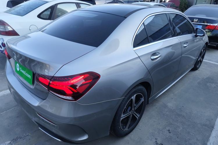Used Mercedes-Benz A-Class 2022 Revised Version A 200 L Sport Sedan Fashionable Style
